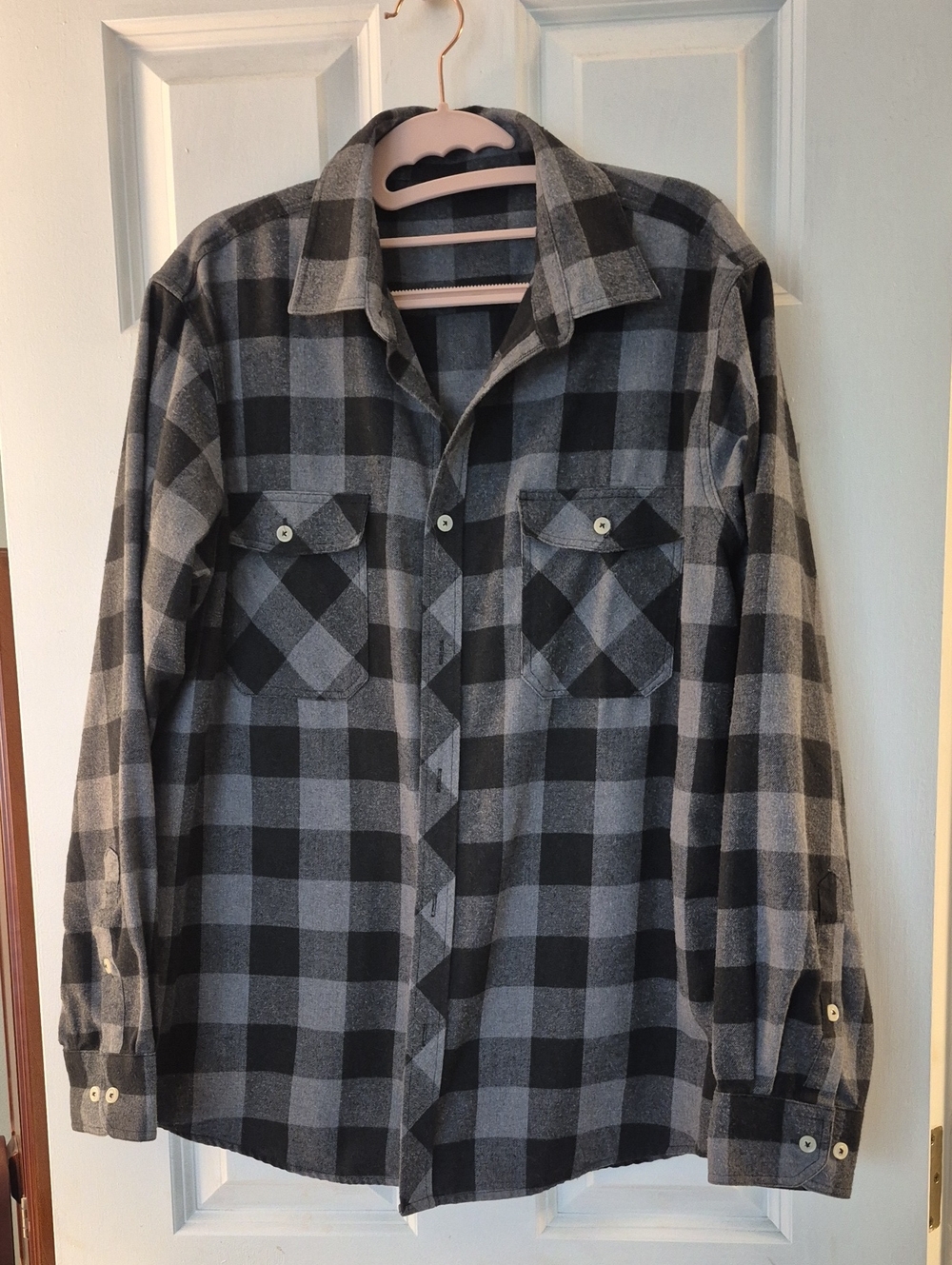 Men's Black and Gray Plaid Flannel Shirt
